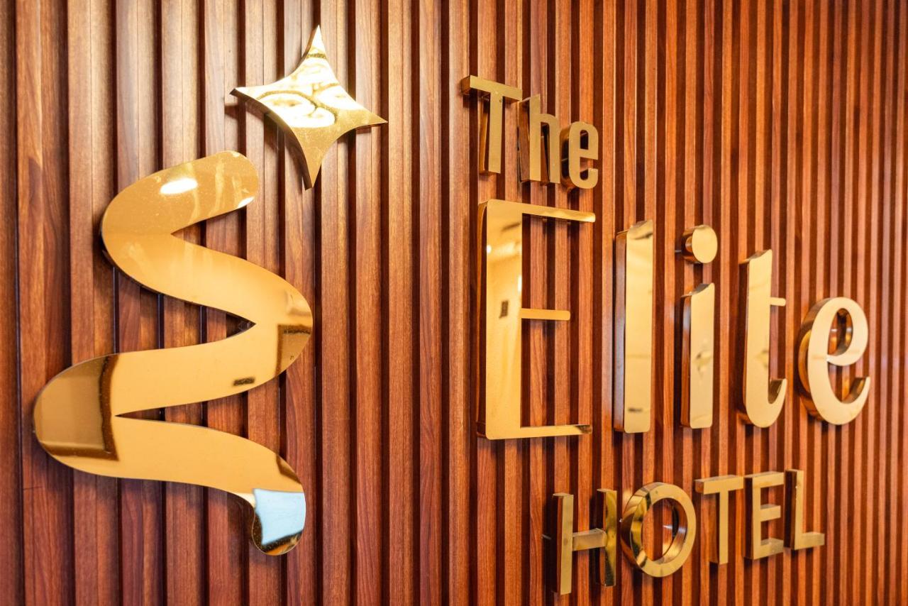 The Elite Hotel Haiderabad Buitenkant foto