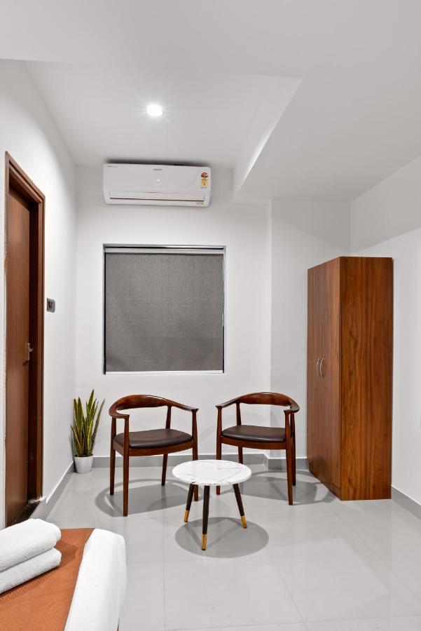 The Elite Hotel Haiderabad Buitenkant foto